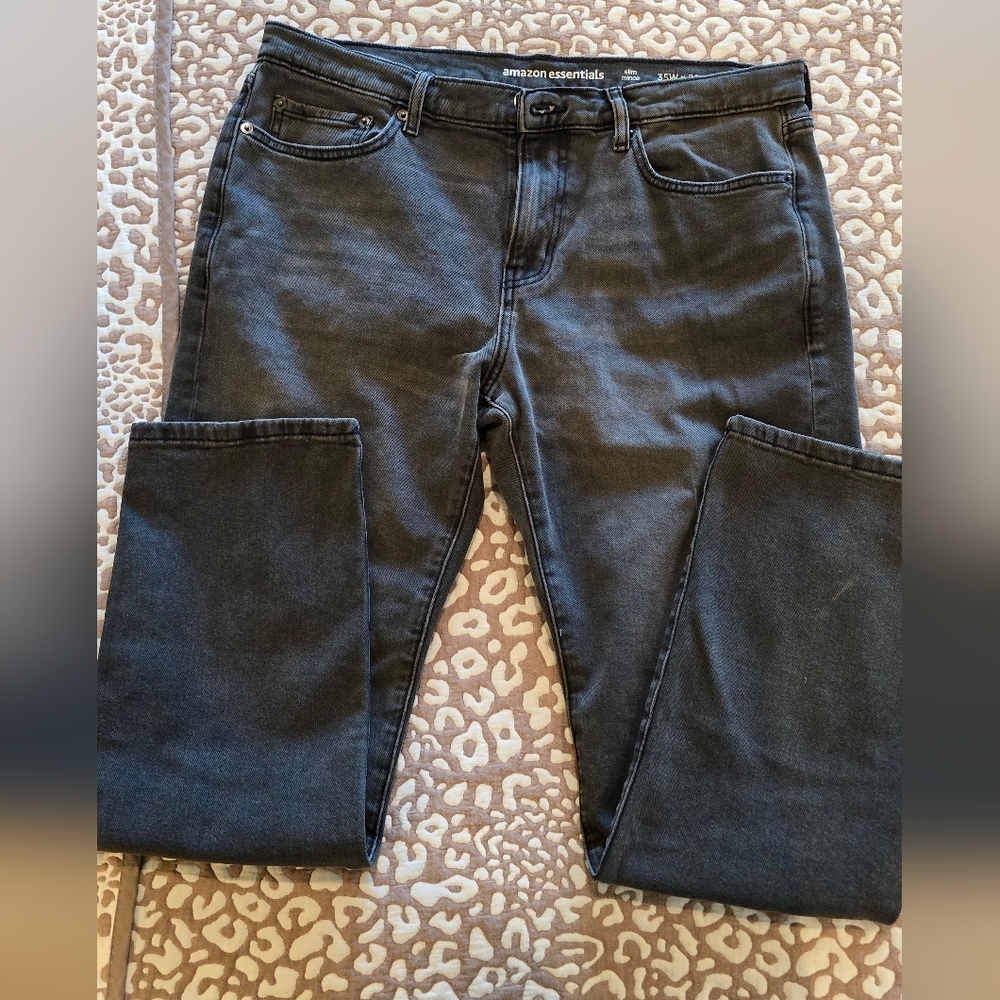 Amazon Essentials Men's Dark Gray Slim Jeans 35W X 29L